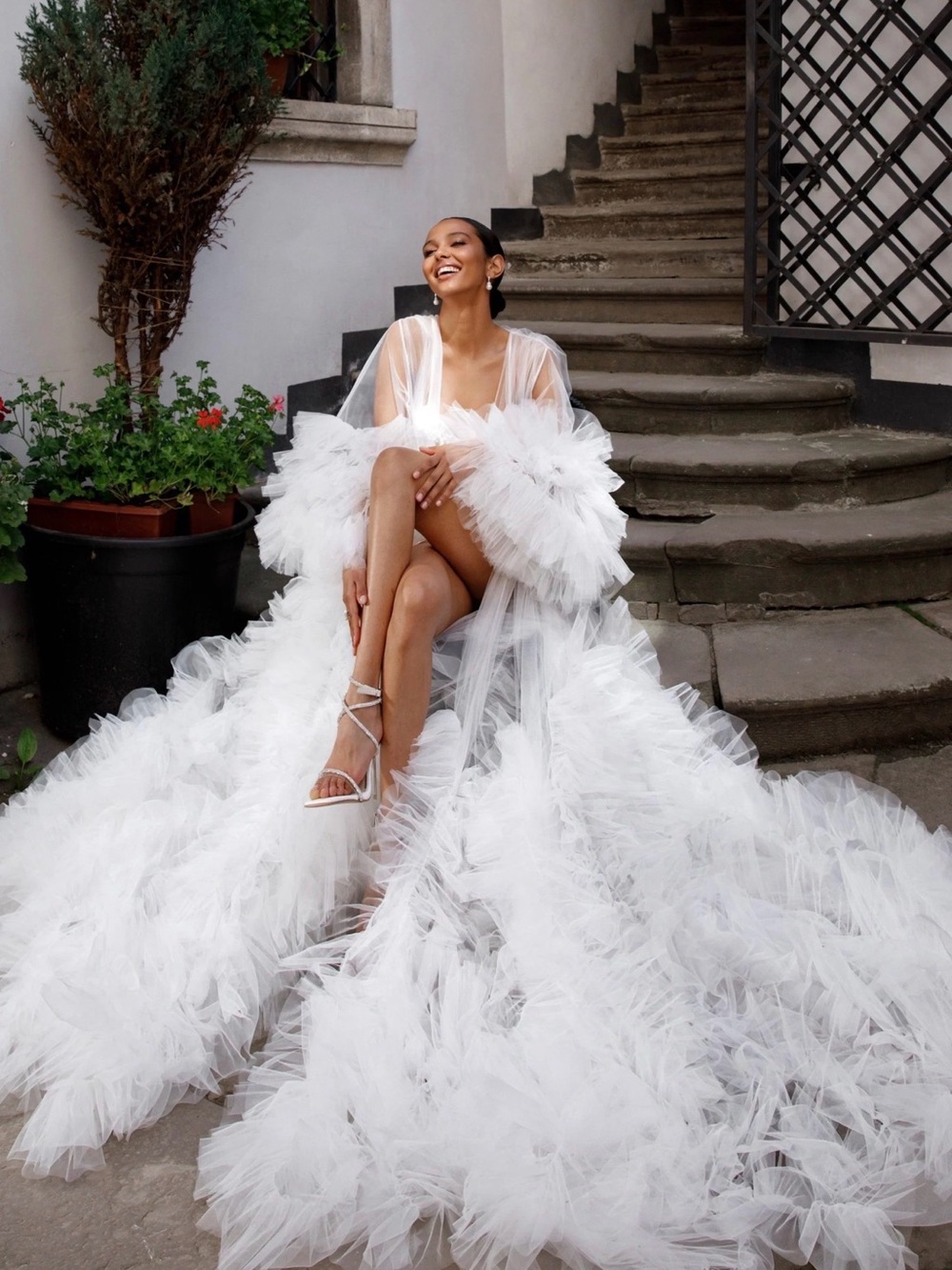 Victoria Bridal Robe - Picture 2 of 4